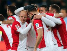 PG游戏官网登录入口-包含奥格斯堡队获得胜利，士气大增的词条