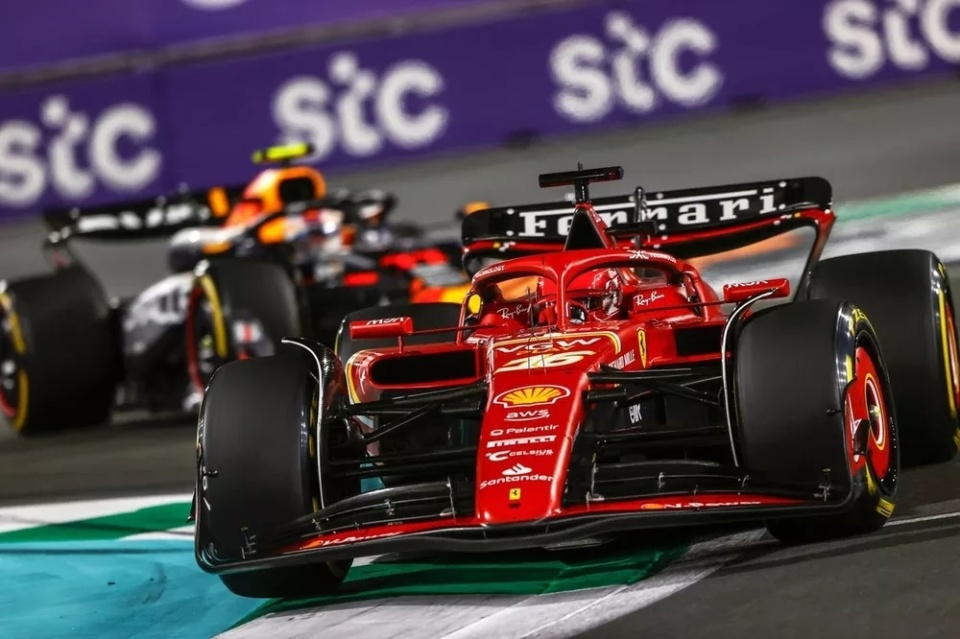 PG电子官网入口-包含梅赛德斯完胜红牛二队,勒克莱尔扛起全队的词条